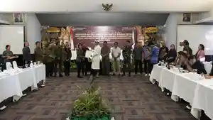 KPU-Tetapkan-DPT-Kota-Denpasar-di-Pilkada-2024-507561-Pemilih.jpg