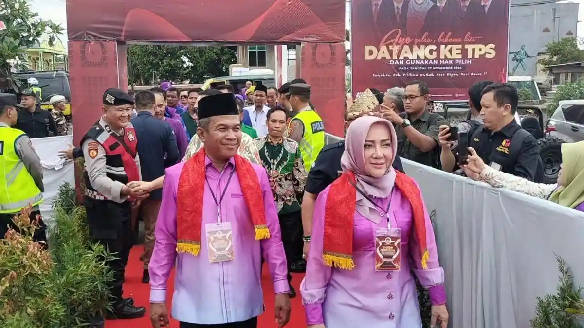 Diusung 8 Partai, Ratna Machmud-Suprayitno Jadi yang Pertama Daftar Pilkada Musi Rawas 2024 ke KPU