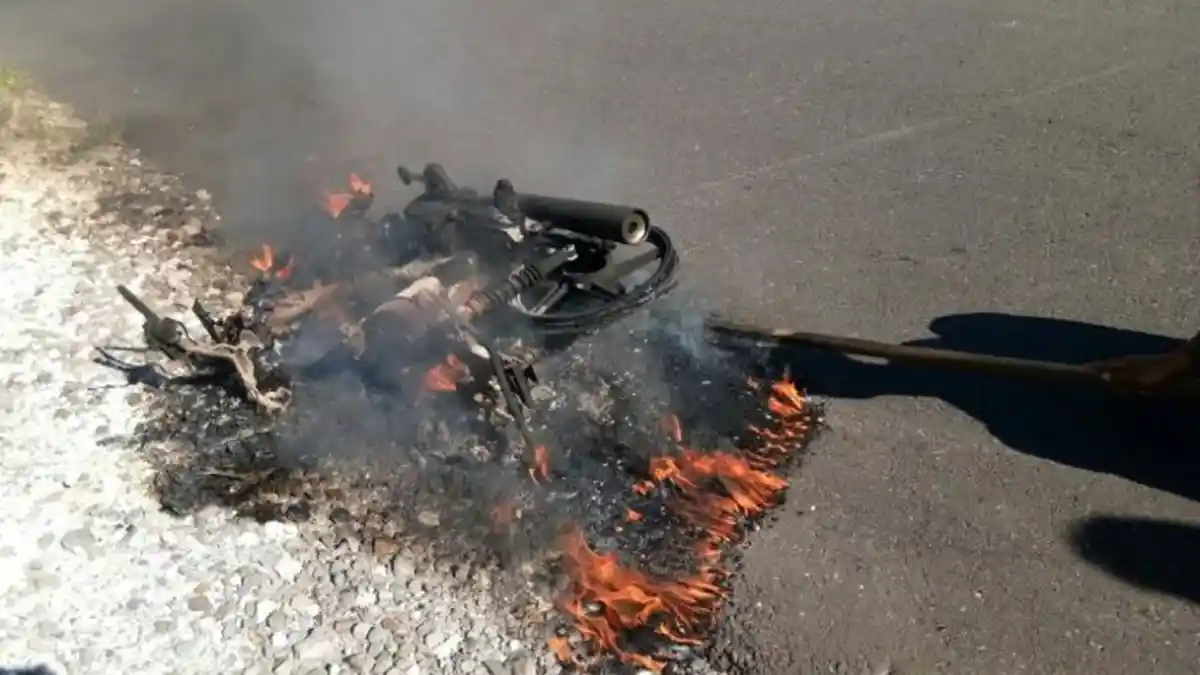Niat Parman Servis Motor Kandas, Kendaraannya Terbakar Sebelum Sampai Bengkel
