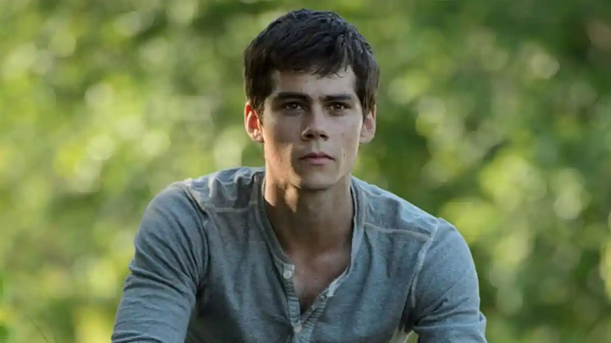 9 Foto Maskulin Dylan O'Brien, Pemeran Thomas Dalam Trilogi 'Maze Runner' yang Bikin Klepek-klepek