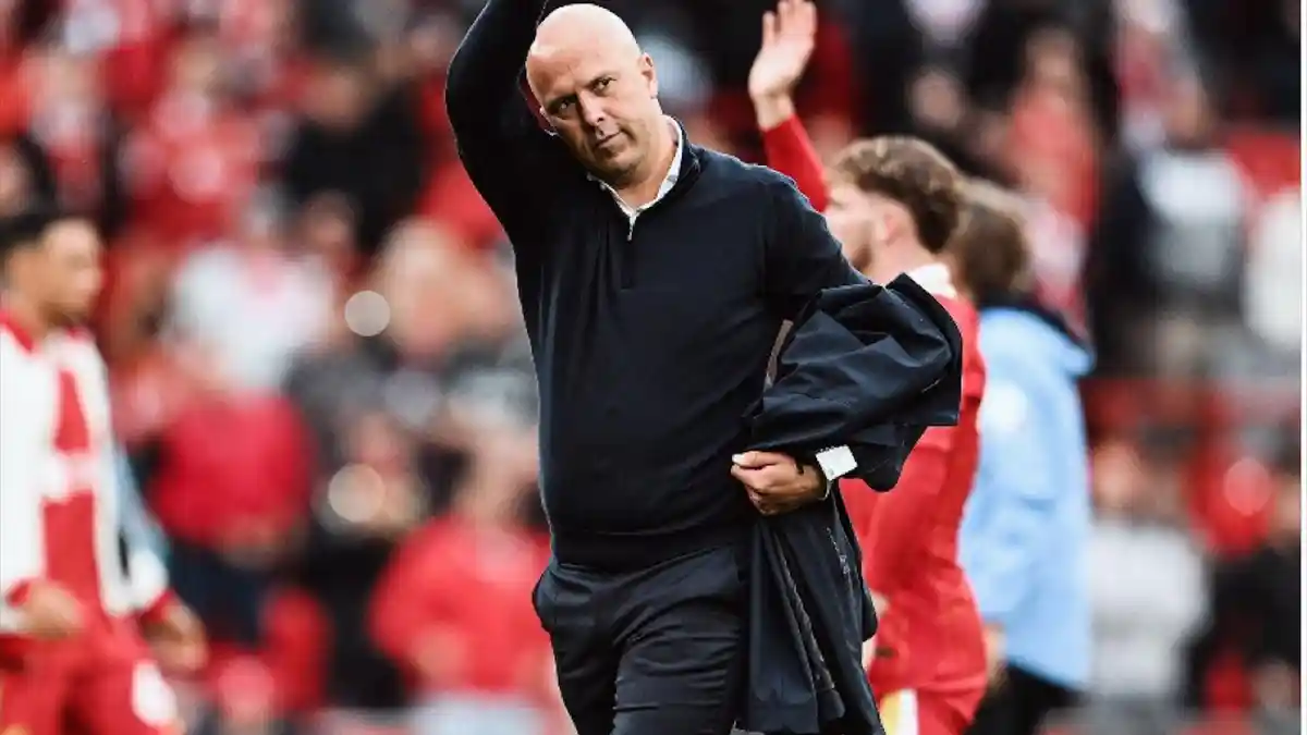 Jadwal Piala Liga Inggris: Southampton vs Liverpool, Arne Slot Kena Skor Dilarang Dampingi The Reds