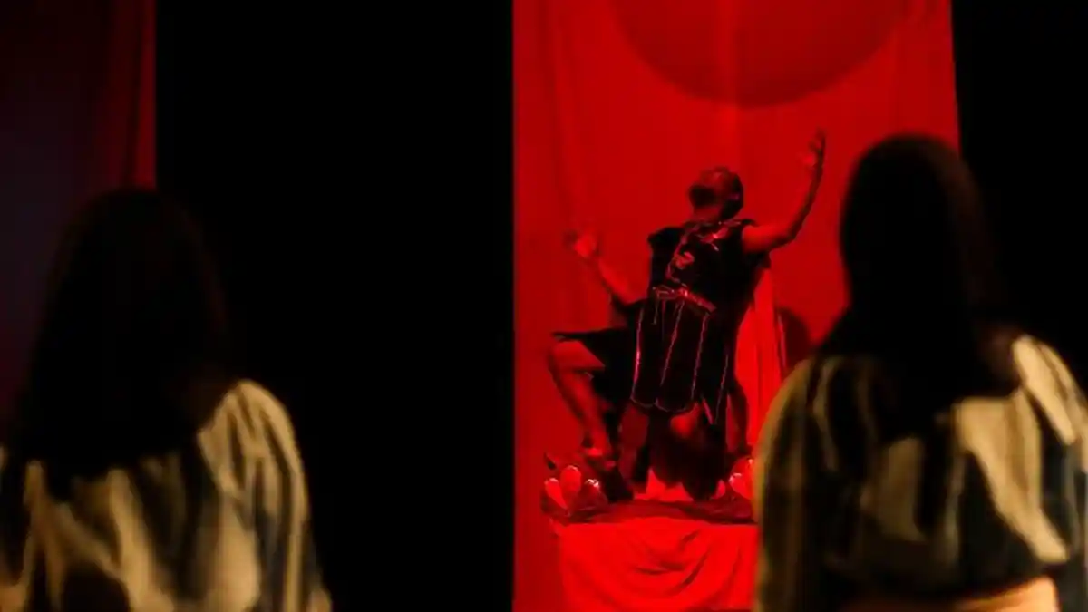 Tips Stage Photography Pakai Smartphone, Mudah dan Gak Ribet!