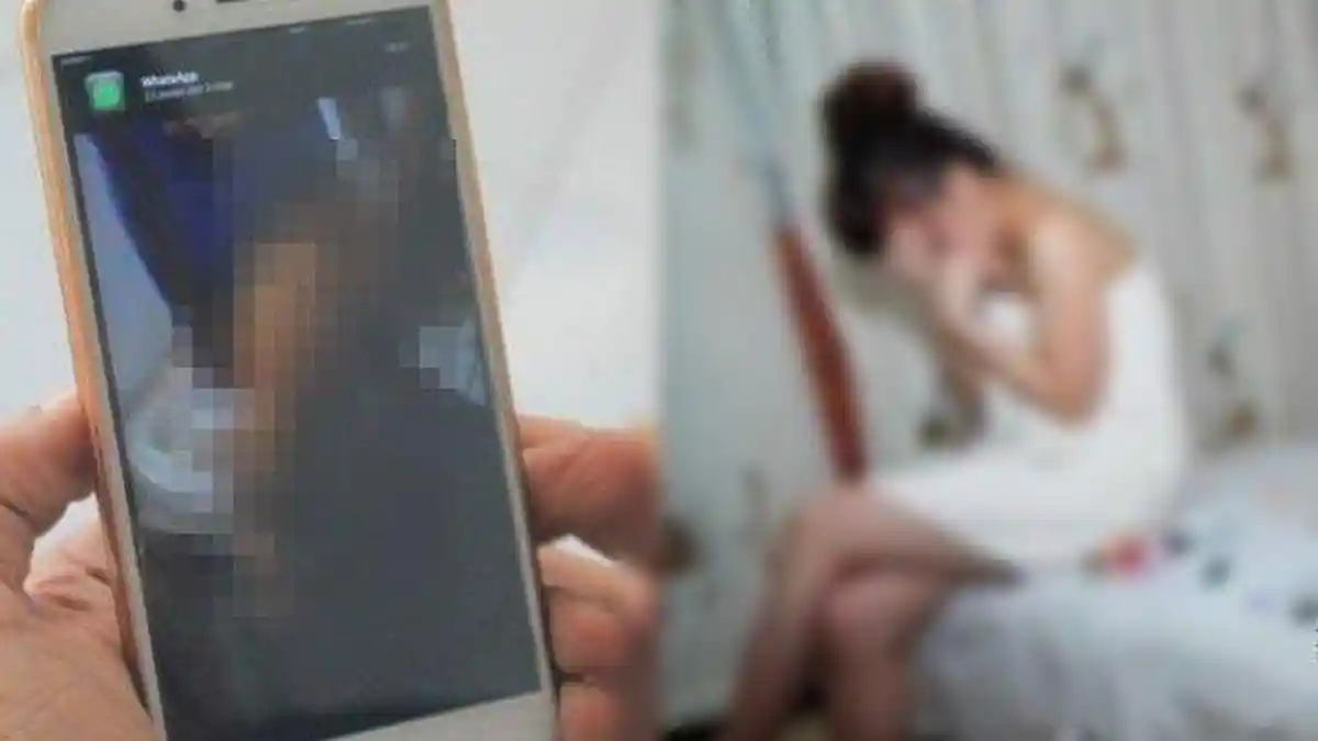 48 Detik Video Dokter Jember dan Bidan Cantik; Pak Dokter yang Rekam