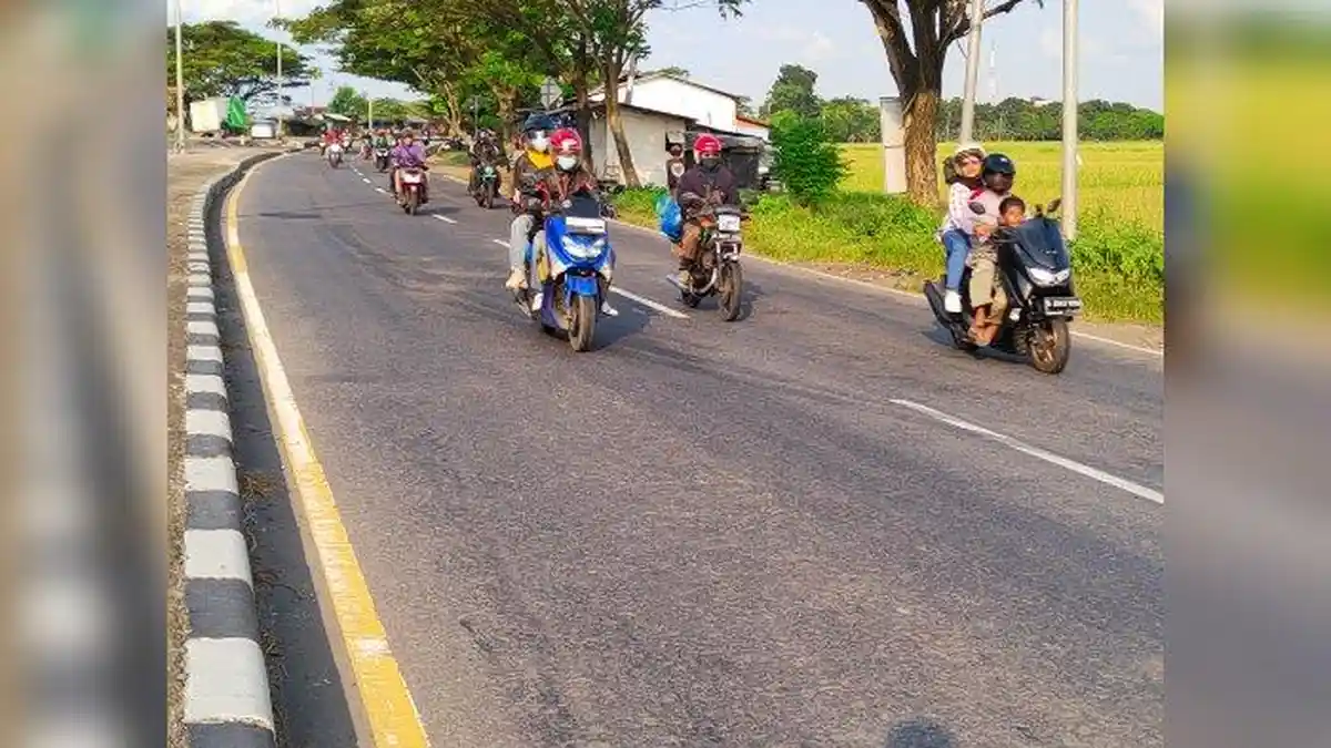 Volume Kendaraan yang Melintasi Jalur Pantura Indramayu Berangsur Normal
