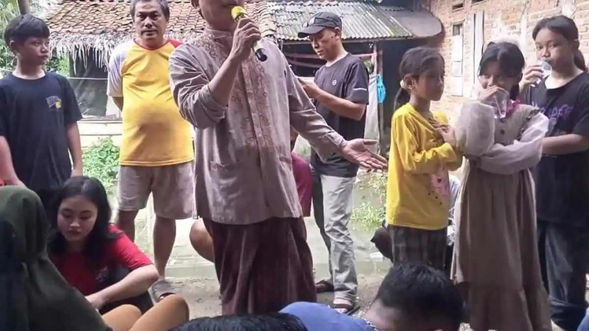 Viral Emak-emak di Ciampea Bogor Geruduk Warung Penjual Obat Golongan G