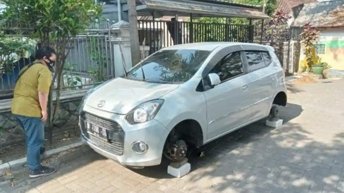 Marak Kasus Pencuri Ban Mobil, dari Brio hingga Ayla Empat Roda Hilang Sekaligus