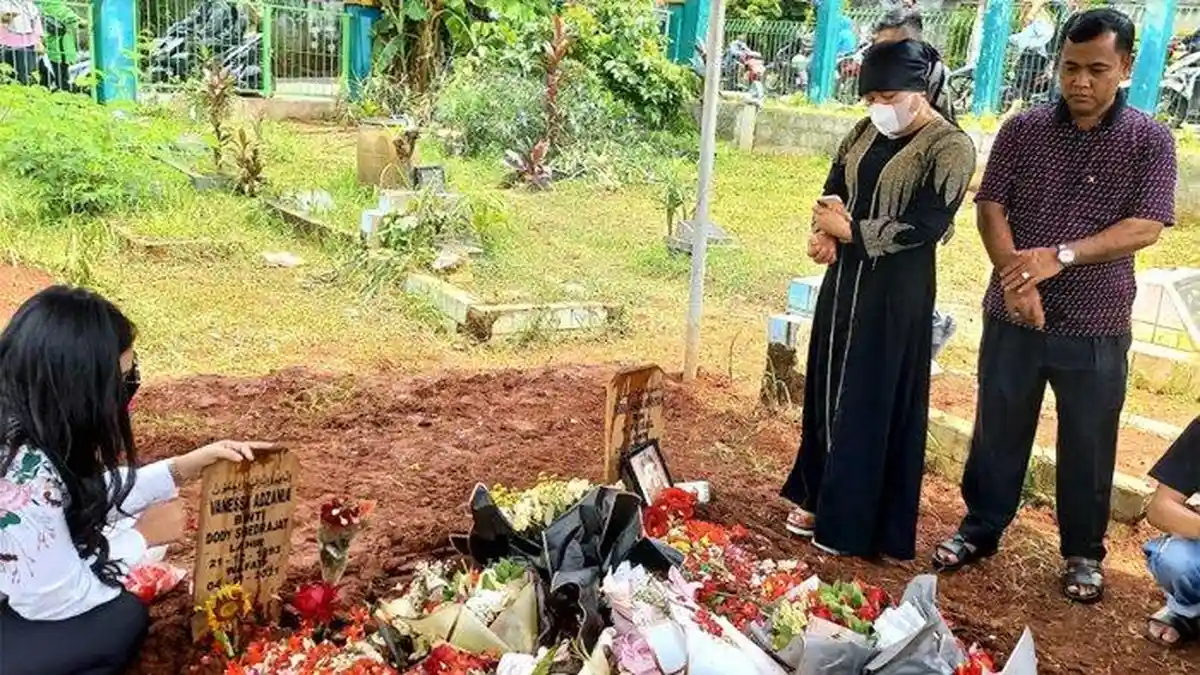 Ayah Mertua Mendiang Artis Vanessa Angel Jawab Tudingan Soal Uang Duka