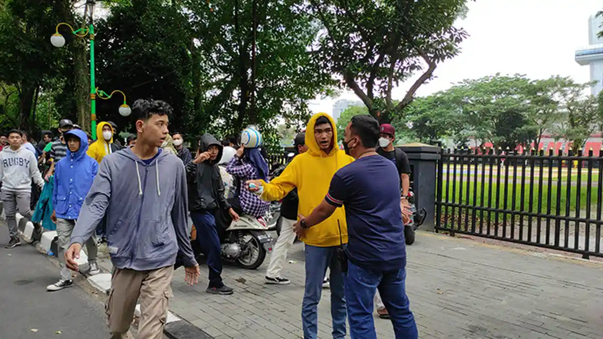 PELAJAR Menyusup Masuk ke Demo Mahasiswa, Polisi Pastikan Tak Ada yang Ditangkap
