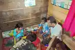 HISTERIS-Anak-anak-Yasine-Gulo-teriak-histeris-di-samping.jpg