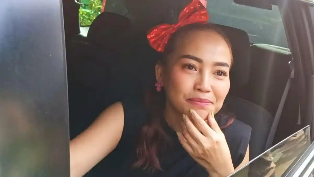 Mpok Alpa Kurangi Pekerjaan Usai Hamil Anak Kembar