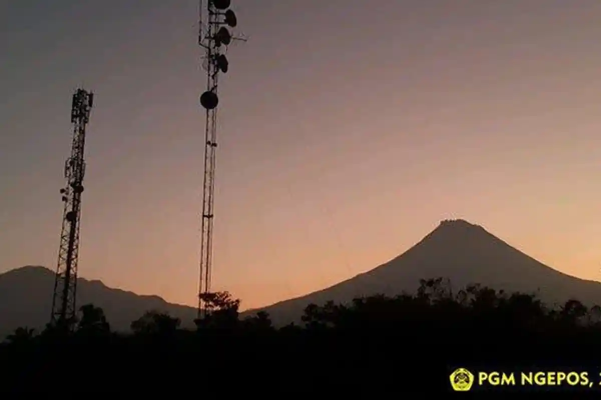 BPPTKG Laporkan Tidak Ada Guguran Lava Gunung Merapi Hingga Pagi Hari Ini