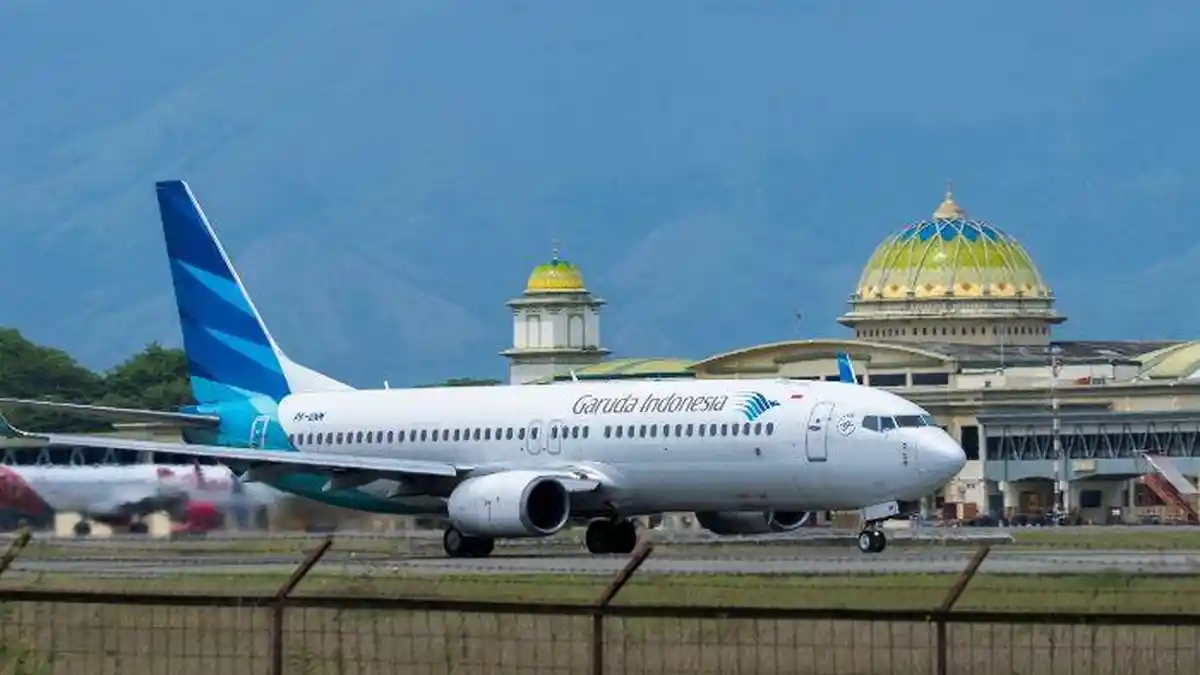 Viral iPhone Penumpang Garuda Indonesia Hilang Bikin Awak Kabin Dibebastugaskan, Ini Kronologinya