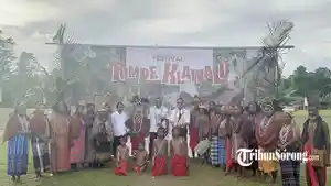 20250423_festival-tumpe-klawalu-di-lapangan-moyo-kota-sorong.jpg