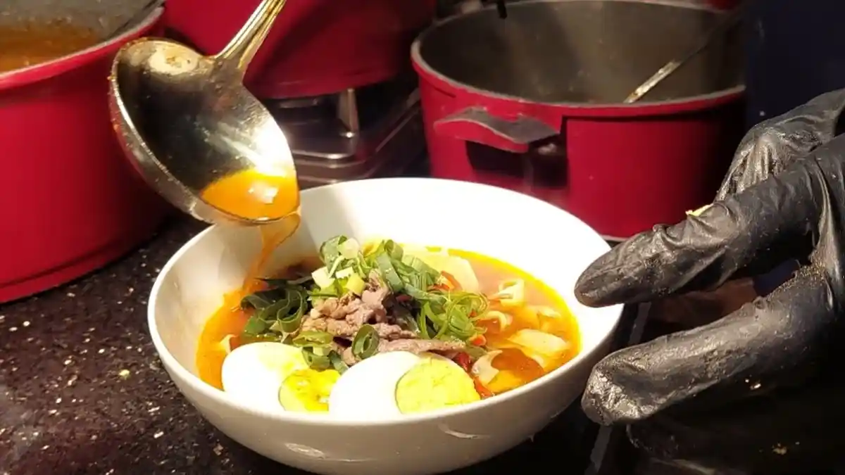 Hotel Ini Punya 7 Menu Spesial Lamian, Mie Tarik Ala Tionghoa yang Enak dan Unik Pembuatannya