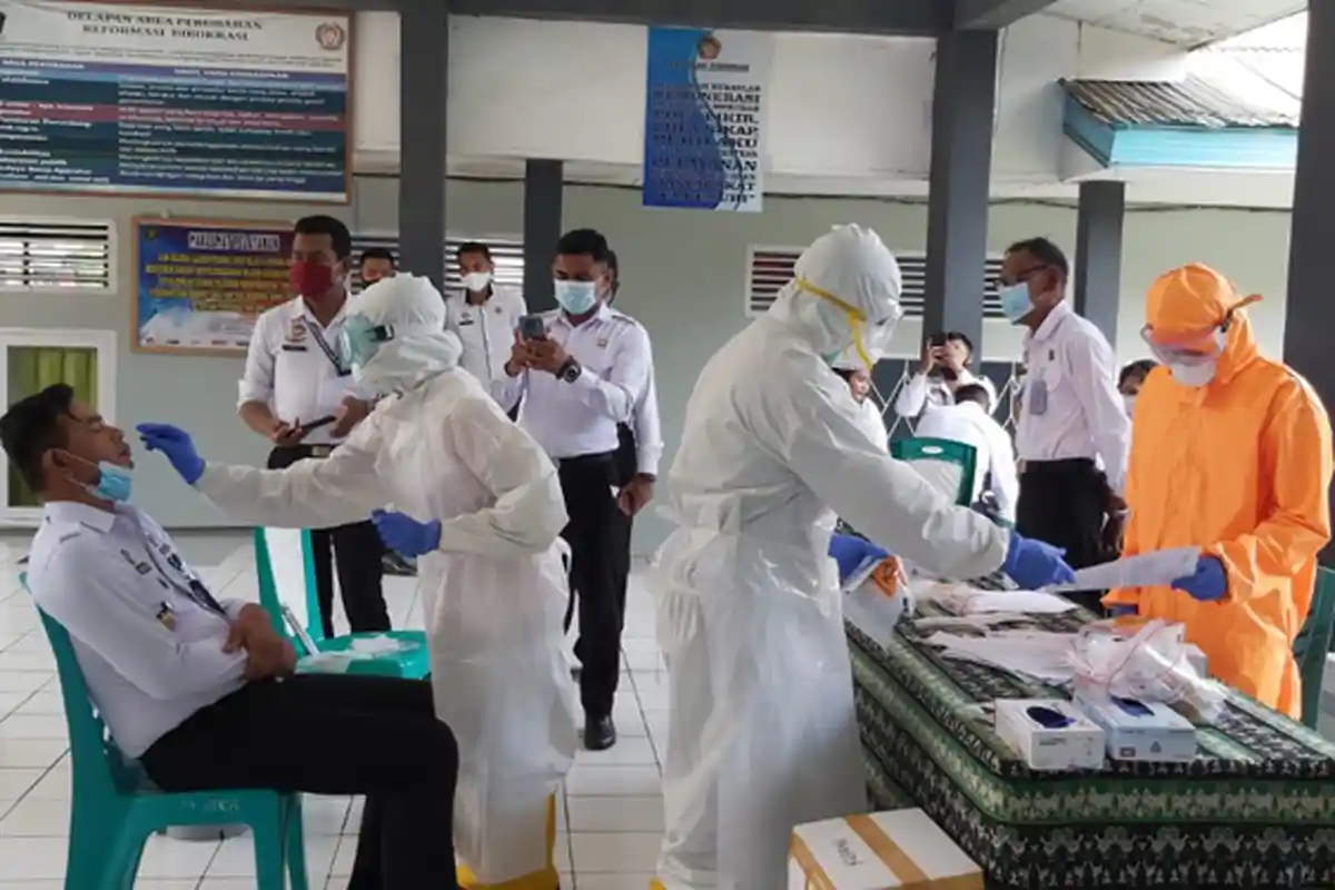 Cegah Penyebaran Covid-19, Lapas Kupang Lakukan Tes Swab Untuk Seluruh Petugas