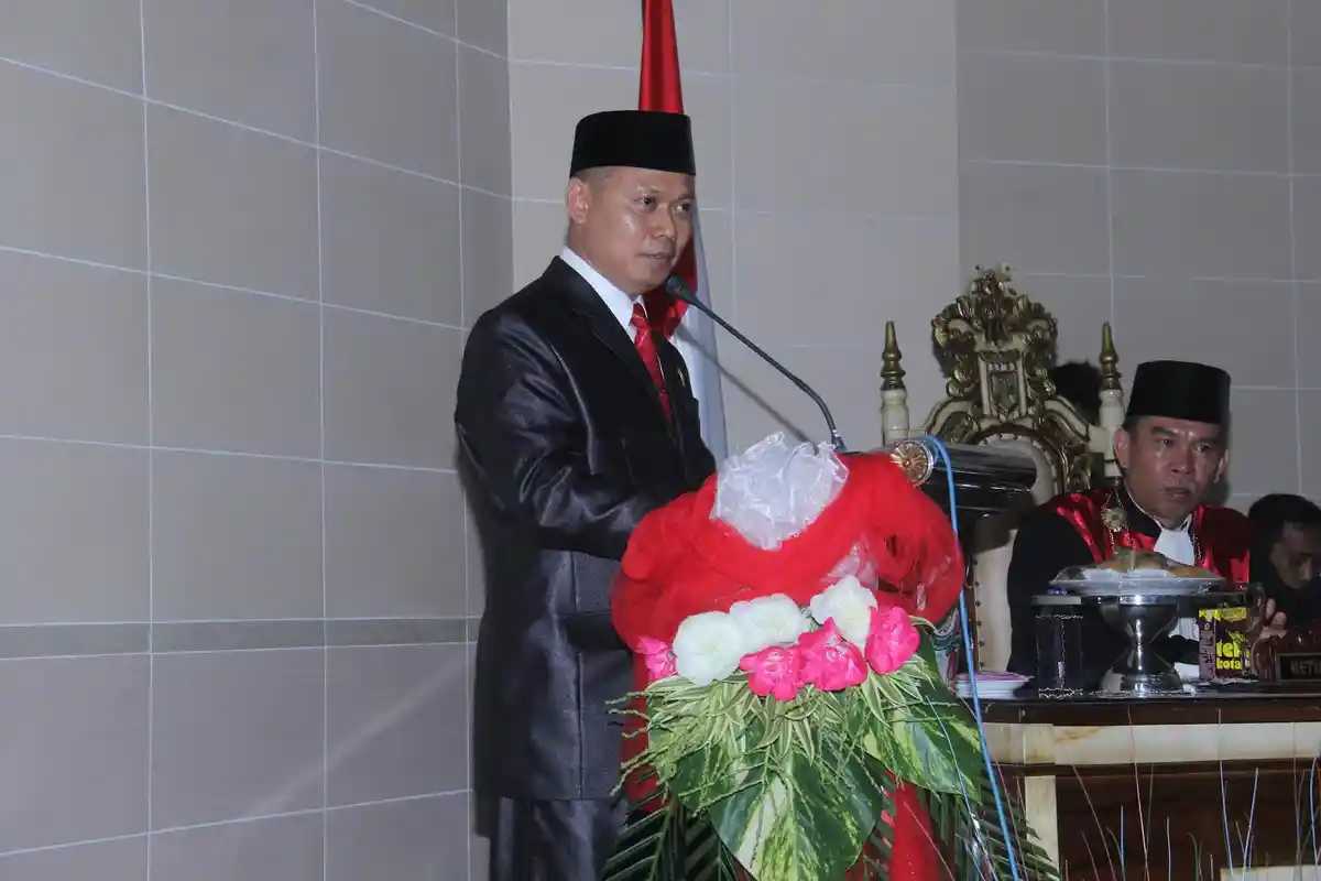 Sama-sama Bernama Palaguna, Ketua DPRD Wajo Ucapkan Belasungkawa Wafatnya Mantan Gubernur Sulsel