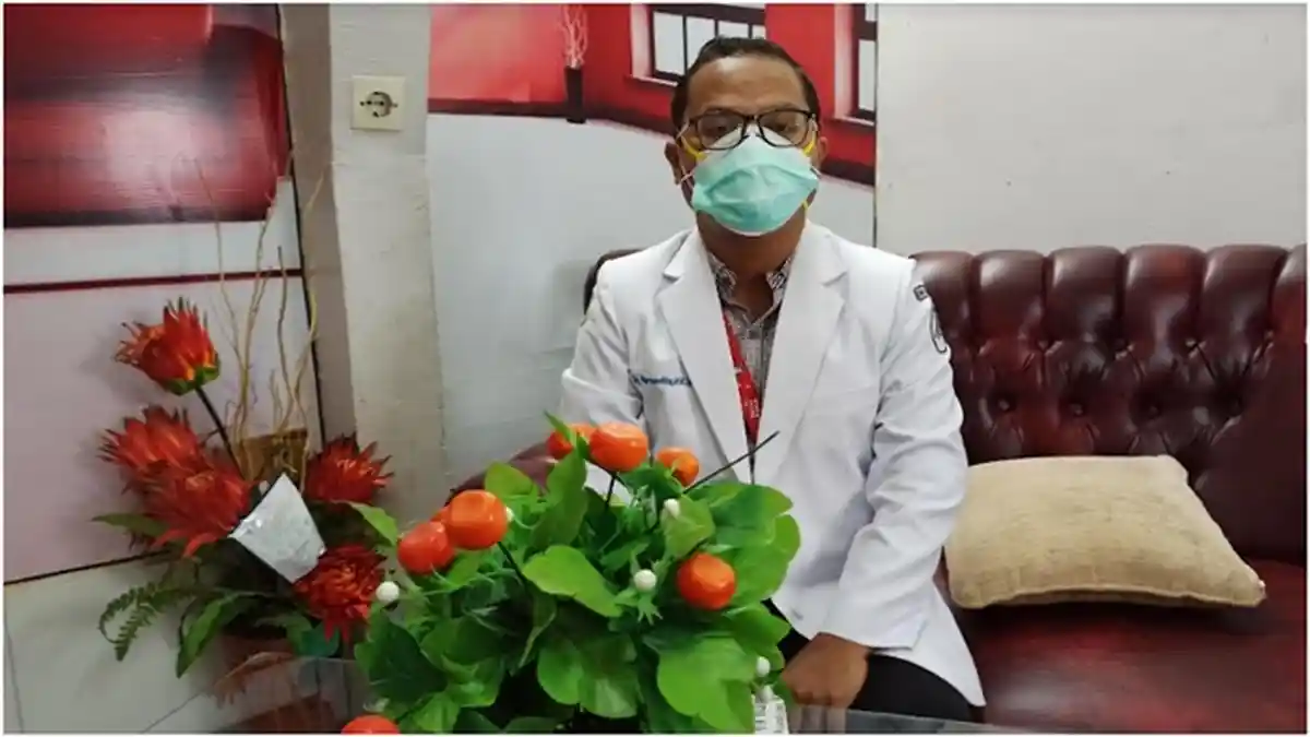 Tips Jaga Kesehatan Gigi dari Dokter Spesialis Gigi RSMH Palembang, drg Purwandito Pujoharjo SpKGA