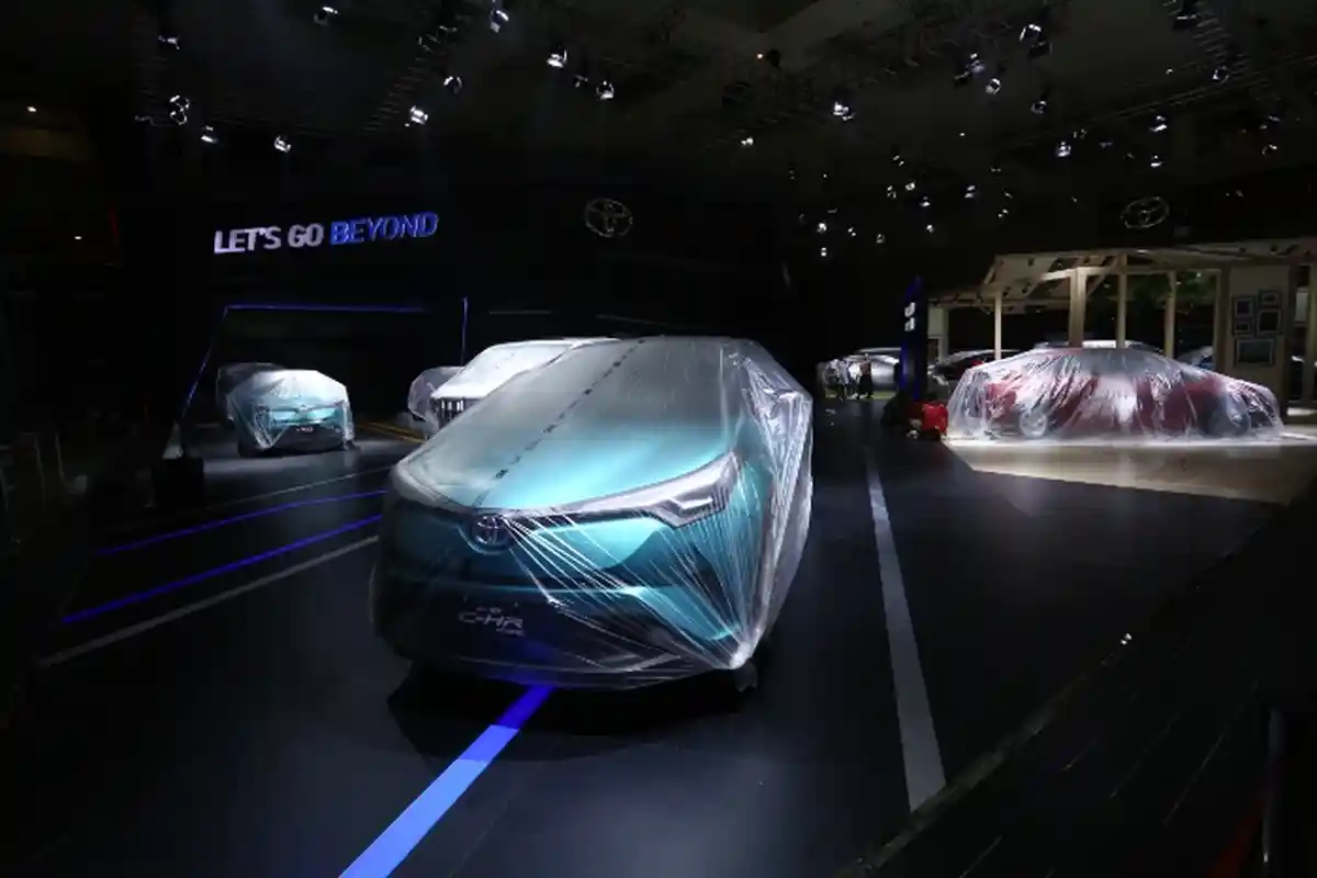 Pameran Produk Otomotif Telkomsel Indonesia International Motor Show (IIMS) Dibuka Mulai Hari Ini