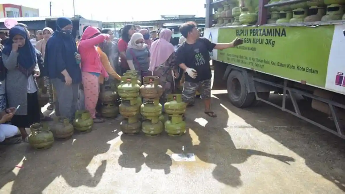 Warga Batam Keluhkan Sulit Dapat Gas Elpiji Lagi, Sudah Keliling Cari Hasilnya Nihil