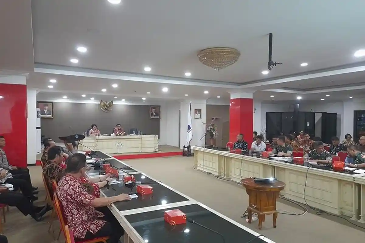 Denny Mangala Sebut Tamu dan Undangan Upacara 17 Agustus Pemprov Sulawesi Utara Memakai Baju Adat