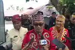 Pj-Gubernur-Sulbar-Prof-Zudan-Arif-Fakrulloh-saat-ditemui-usai-rapat-paripurna-HUT-ke-19-Sulbar.jpg