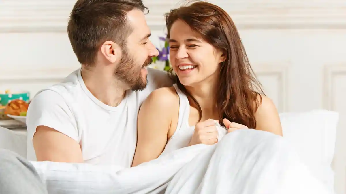 BAHAGIA BERDUA - Ramalan Zodiak Cinta Besok Minggu 24 Oktober 2021, Cancer Hari Yang Indah