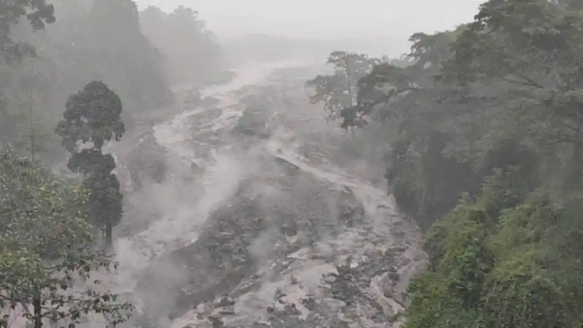 Masa Darurat Bencana Gunung Semeru Diperpanjang sampai 21 Desember 2020