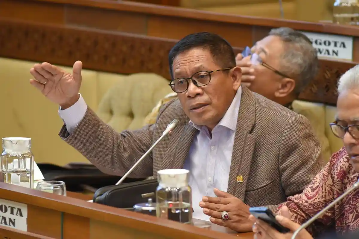 Profil Hugua, Anggota DPR dari PDIP yang Usul Politik Uang Dilegalkan, Punya Harta Rp 14 M