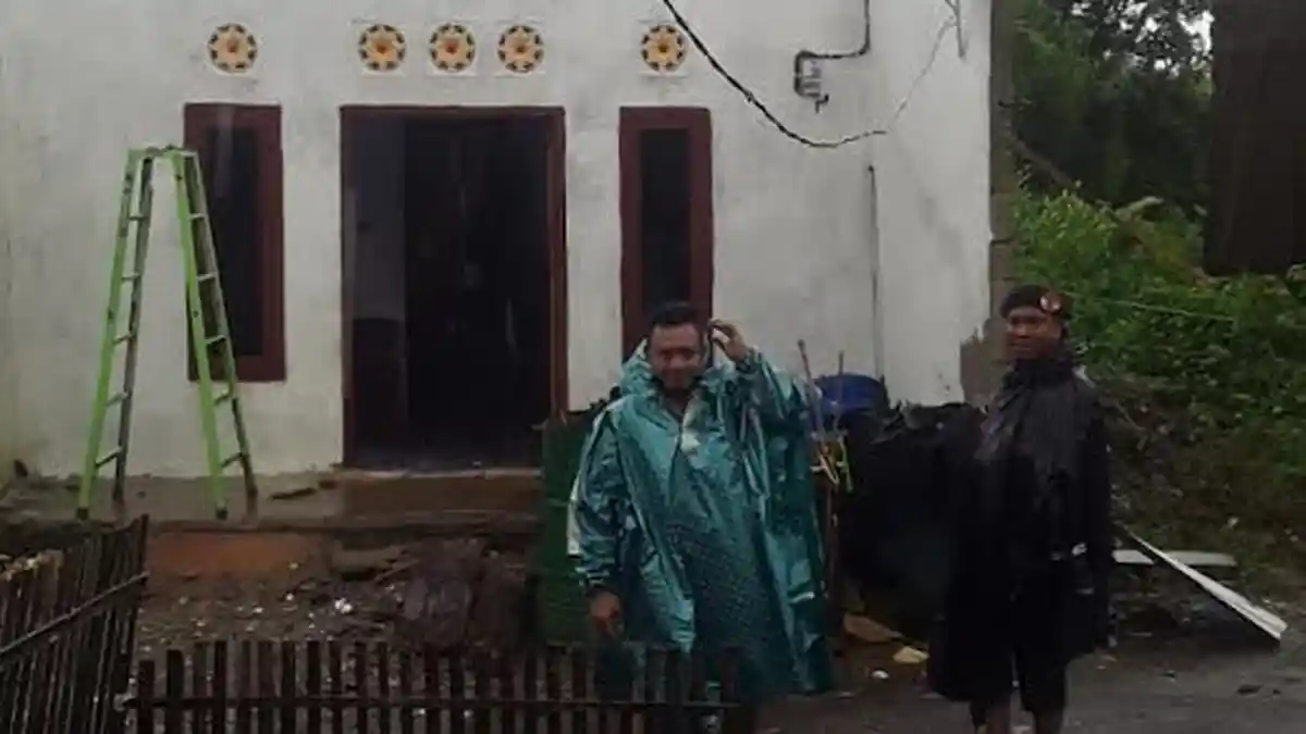 Selain Antang, Kelurahan Pampang Juga Diterjang Angin Puting Beliung