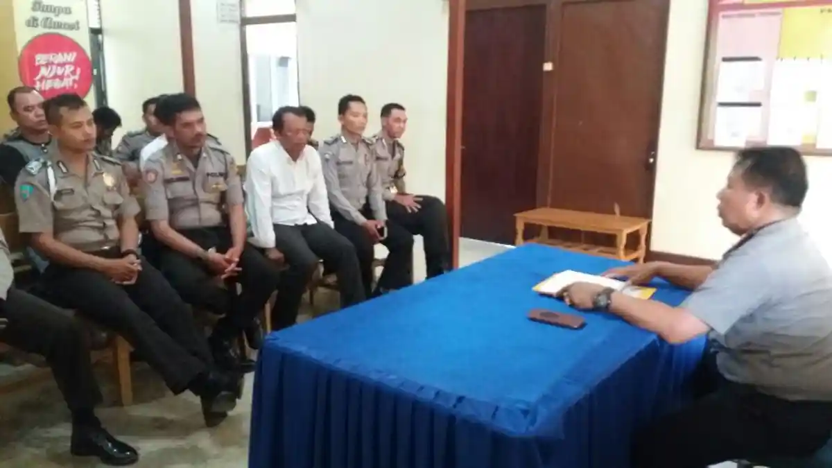 Kapolsek Ngabang Ajak Anggotanya Buat Terobosan Kreatif