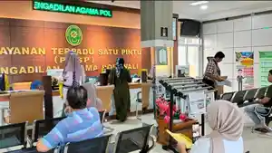 Warga-mengajukan-perkara.jpg