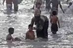 Tradisi Mandi Lumpur di Bali