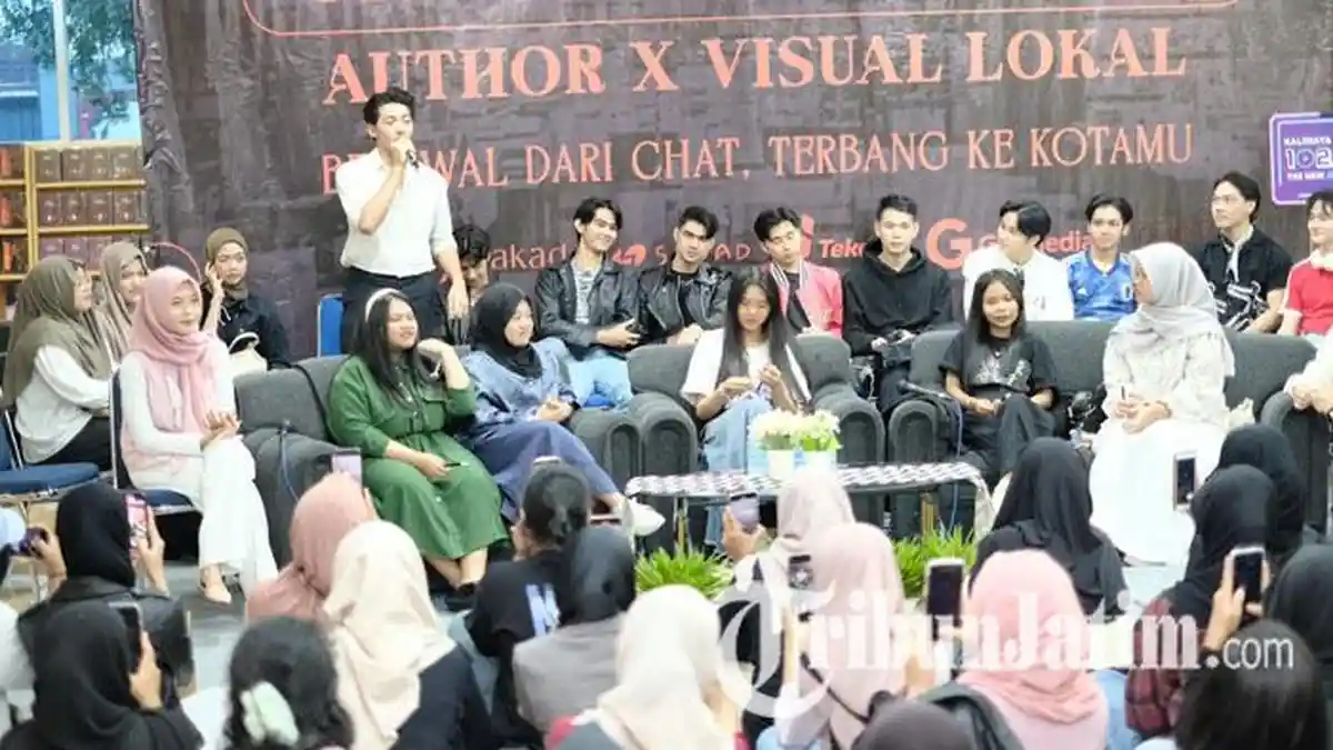 12 Penulis dan Visual Tokoh Novel Meriahkan Jumpa Penggemar di Gramedia Basuki Rahmat Malang