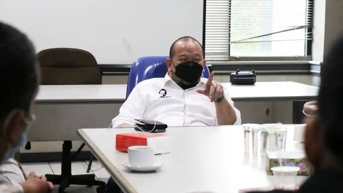 Dibekukan OJK, Ketua DPD RI Ingatkan Masyarakat Jangan Gunakan Pinjaman Online Ilegal