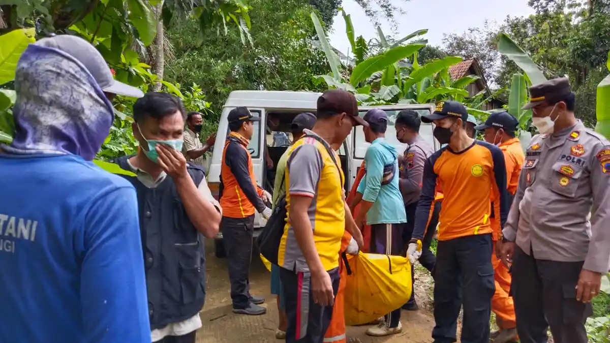 Tiga Orang Tewas Terseret Arus Banjir di Sungai Candi Blora, Jasadnya Ketemu Setelah Tiga Hari