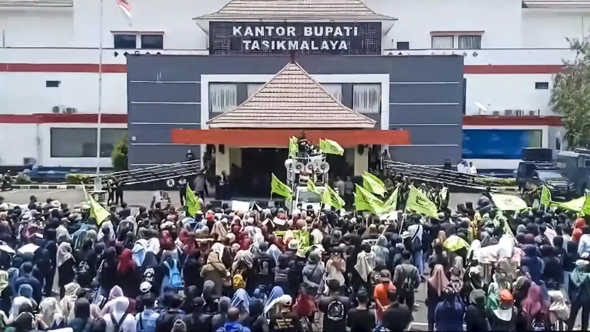 Ternyata Ini Alasan Upah Ribuan Karyawan Pabrik PT Teodore Tasikmalaya Tak Dibayar