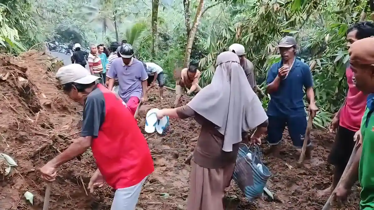 Longsor di Banyumas Tutup Akses 3 Kecamatan, Hujan Lebat Jadi Pemicu