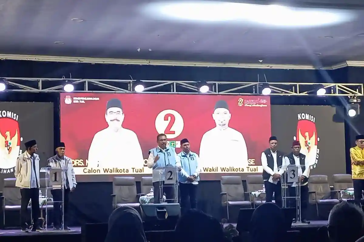 Debat Kedua Pilwalkot Tual, Baharudin Farawowan Tawarkan Kartu Sakti Marren 