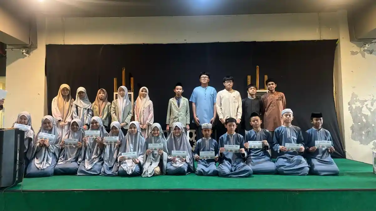 SMP Islam Athirah 1 Makassar Gelar Athirah Jelajah Ramadan, Berbagi hingga Buka Puasa Bersama