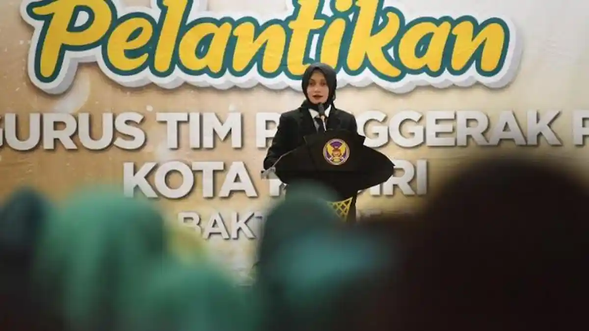 Vinanda Wali Kota Kediri Lantik Pengurus TP PKK Kota Kediri