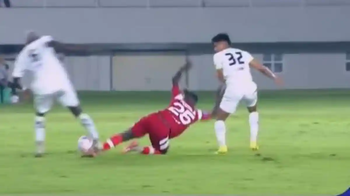 BREAKING NEWS Update Persis Vs Persebaya: Gilson Costa Kena Kartu Merah Konyol, Ini Kronologinya