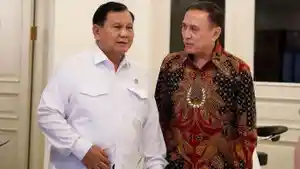 Mochamad-Iriawan-atau-Iwan-Bule-dan-Prabowo-Subianto.jpg