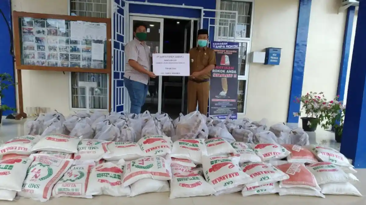 PT Surya Panen Subur 2 Salurkan Sembako di Nagan Raya