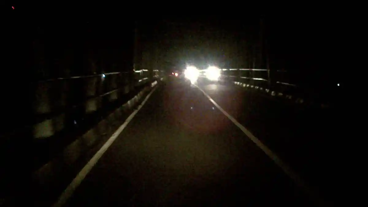Penerangan Lampu di Jembatan Kapuas Putussibau Tak Berfungsi