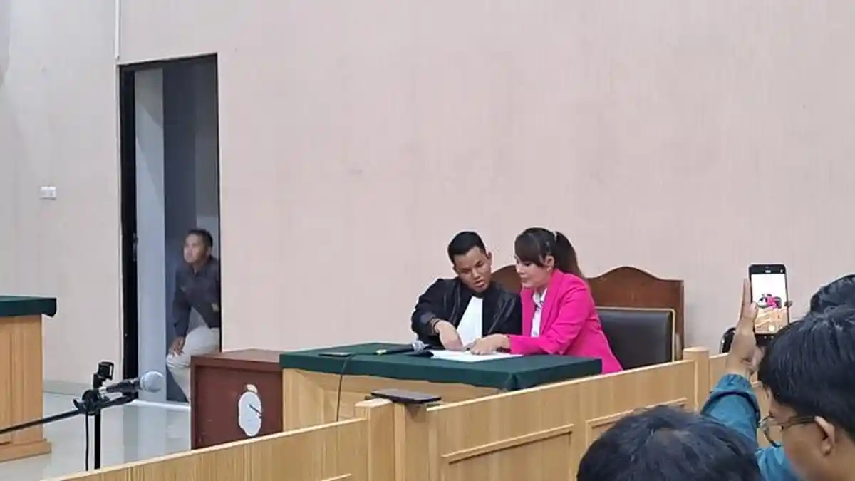Selebgram Isa Zega Dituntut 5 Tahun Penjara Kasus Pencemaran Nama Baik Owner MS Glow