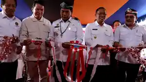 Gubernur-Kaltara-Zainal-A-Paliwang-meresmikan-Kopdes-Merah-Putih.jpg