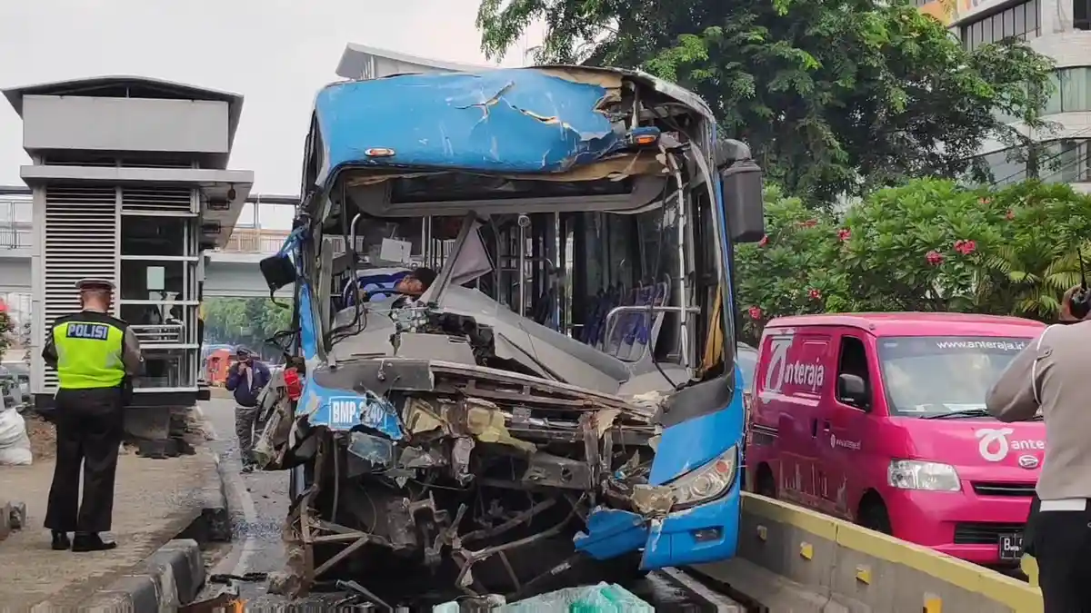 Kecelakaan Dua Bus Transjakarta, Polisi: Tidak ada Upaya Pengereman