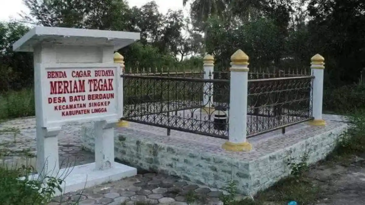 KISAH Rakyat Soal Meriam Tegak, Cagar Budaya di Pantai Batu Berdaun Lingga
