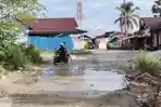 jalan-rusak-di-fakfak-25.jpg