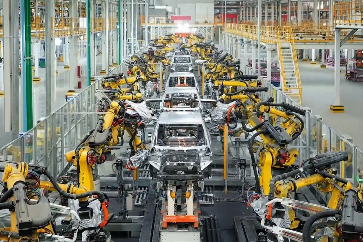 HIPMI Sambut Baik Aturan Impor Mobil Listrik CBU Bebas Pajak